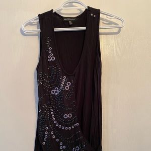 Women’s shirt size small